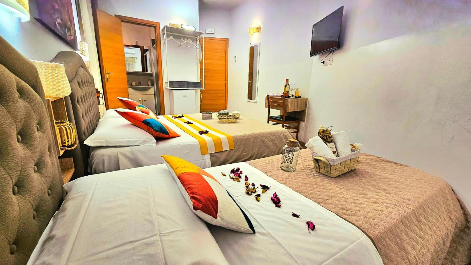 A Casa Simpatia - Free Parking If You Book 4 Nights Bed & Breakfast *