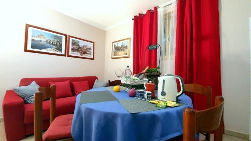 Acomodação com café da manhã  A Casa Simpatia Roma - Free Parking If You Book 4 Nights